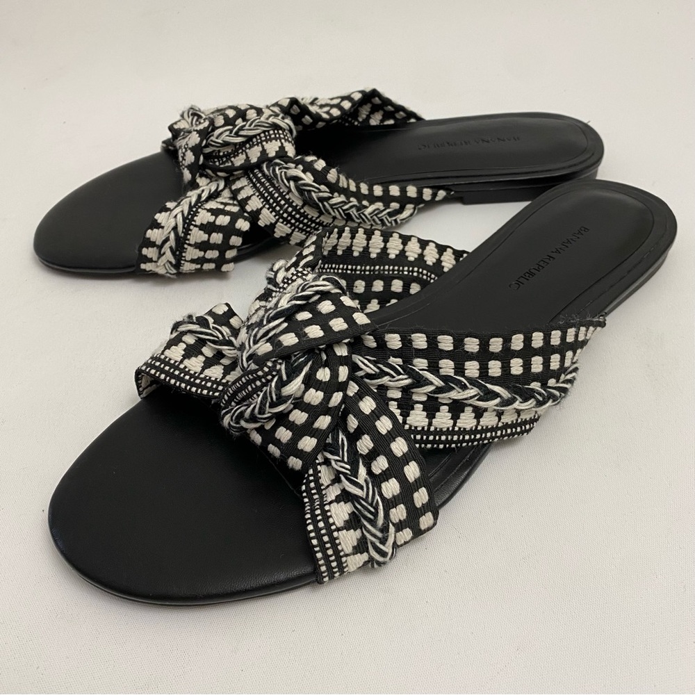 Banana Republic Women’s Slides Sandals 9 M Black Woven Flats